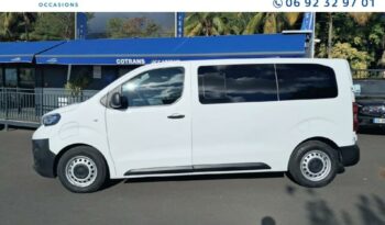 Occasion à vendre : Peugeot voiture blanc electrique electrique 136ch (100kw) batterie 50kwh standard business 9 places Reunion