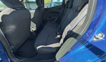 Image illustrative Berline occasion climatisation bleu iron Reunion à saisir.