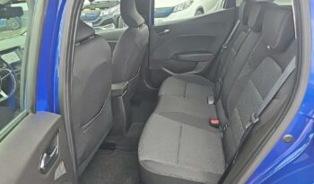 Image illustrative Berline occasion climatisation gris platine Reunion à saisir.