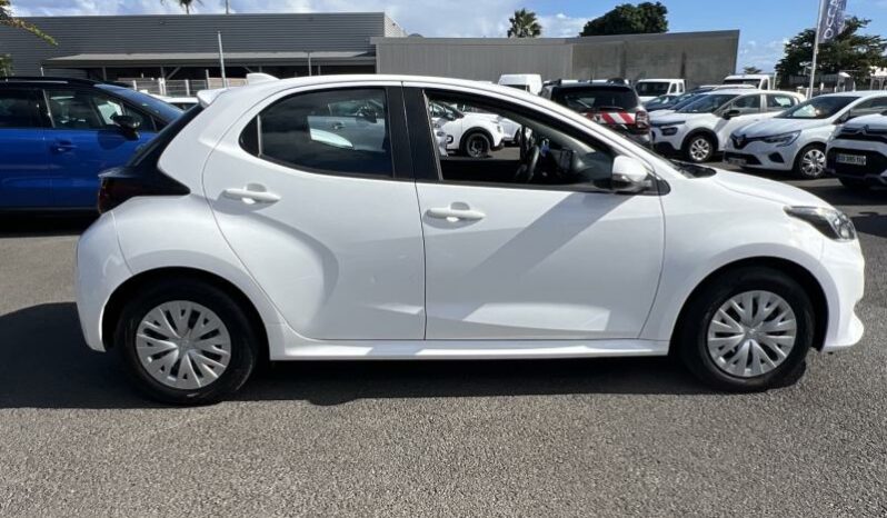 TOYOTA Yaris 116h MINIUM 5p complet