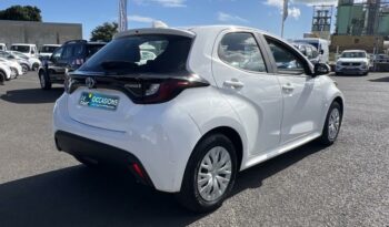 Reunion auto occasion Yaris 2022 116h minium 5p pas chère.