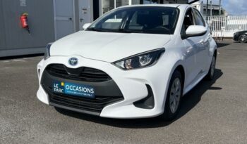 Vente Toyota Yaris 116h minium 5p Leparc-gbh Comptoir Des Isles, La Reunion.