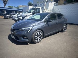 Vente Renault Clio 1.0 tce 90ch evolution Leparc-gbh Comptoir Des Isles, La Reunion.