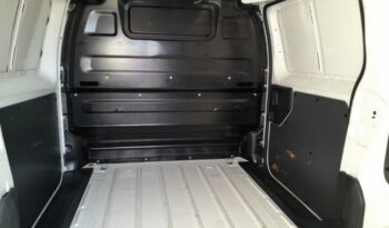 Photo Jumpy Fg occasion m 100 kw batterie 75 kwh s&s club ile Reunion.