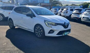 Image illustrative Berline occasion climatisation blanc Reunion à saisir.