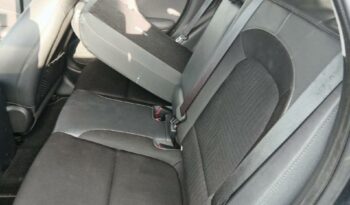 Image illustrative S.u.v. occasion climatisation shimmering silver métal Reunion à saisir.