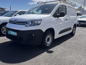 Vente Citroen Berlingo Van m 650kg bluehdi 100 s&s club Leparc-gbh Comptoir Des Isles, La Reunion.