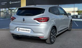 Clio occasion Reunion 1.6 e-tech hybride 145ch evolution, modèle 2022 à vendre.