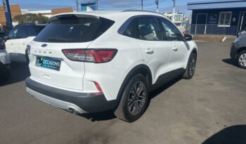 Reunion auto occasion Kuga 2022 1.5 ecoblue 120ch titanium powershift pas chère.