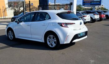 Occasion à vendre : Toyota voiture blanc hybride : essence/electrique 122h active my21 Reunion