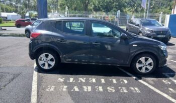 Occasion vehicule Reunion Dacia manuelle en vente à La Réunion.