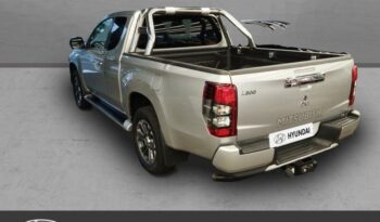 Occasion à vendre : Mitsubishi voiture graphite grey diesel 2.2 di-d 150ch club cab intense my 2022 Reunion