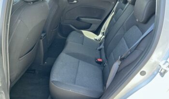 Image illustrative Berline occasion climatisation gris platine Reunion à saisir.