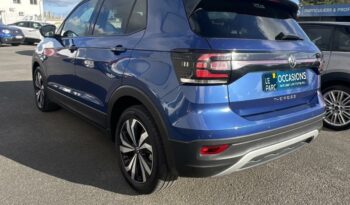 Occasion à vendre : Volkswagen voiture bleu essence 1.0 tsi 110ch confort dsg7 Reunion