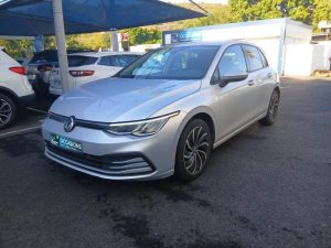 Vente Volkswagen Golf 1.0 tsi  110ch life Leparc-gbh Comptoir Des Isles, La Reunion.