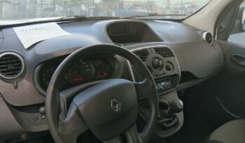 Occasion à vendre : Renault voiture blanc minéral diesel 1.5 blue dci 80ch générique 5cv Reunion