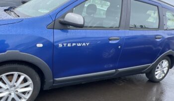 Lodgy occasion Reunion 1.5 blue dci 115ch stepway 7 places e6d-full, modèle 2022 à vendre.