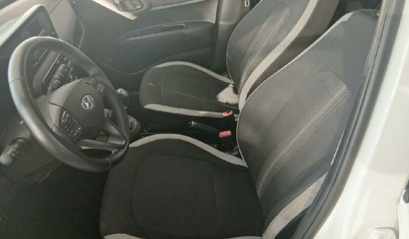 HYUNDAI i10 1.0 67ch ECO Initia complet