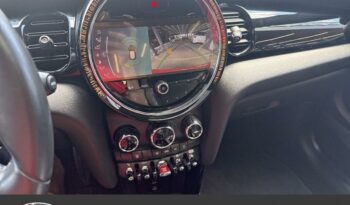 Image illustrative Berline occasion climatisation rouge Reunion à saisir.