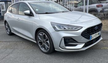 Image illustrative Berline occasion climatisation gris lunaire métallisé Reunion à saisir.