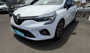 Vente Renault Clio 1.6 e-tech hybride 145ch evolution Leparc-gbh Comptoir Des Isles, La Reunion.