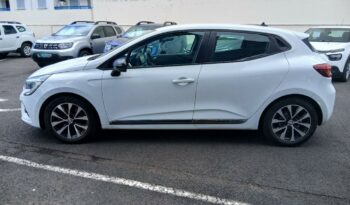 Clio occasion Reunion 1.6 e-tech hybride 145ch evolution, modèle 2022 à vendre.