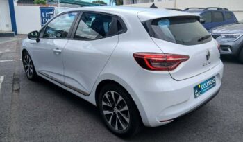 Occasion à vendre : Renault voiture blanc hybride : essence/electrique 1.6 e-tech hybride 145ch evolution Reunion
