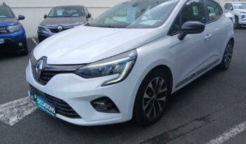 Vente Renault Clio 1.6 e-tech hybride 145ch evolution Leparc-gbh Comptoir Des Isles, La Reunion.