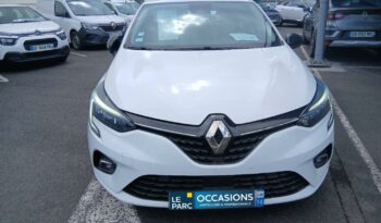 Reunion auto occasion Clio 2022 1.6 e-tech hybride 145ch evolution pas chère.
