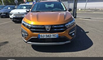 Reunion auto occasion Sandero 2022 1.0 tce 90ch stepway confort -22 pas chère.