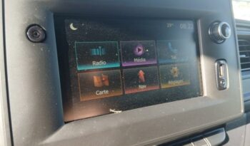 Occasion 974 : Découvrez la version f2800 l1h1 2.3 blue dci 135ch confort euro6 Renault 2022, Reunion.