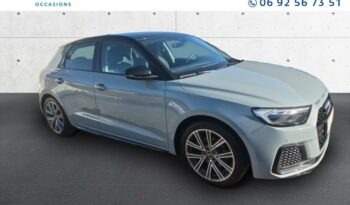 Occasion à vendre : Audi voiture gris chronos/arches+pav noir mythic essence 30 tfsi 110ch s line s tronic 7 Reunion