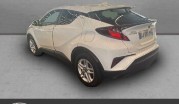 Occasion à vendre : Toyota voiture blanc pur hybride : essence/electrique 1.8 hybride 122ch dynamic e-cvt Reunion
