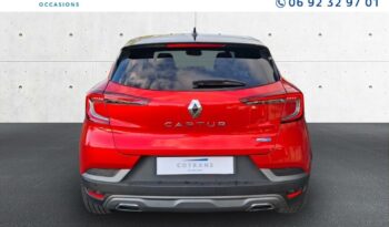 Captur occasion Reunion 1.6 e-tech hybride 145ch rs line, modèle 2022 à vendre.