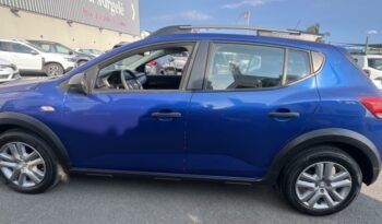 Sandero occasion Reunion tce 90ch stepway essential, modèle 2022 à vendre.