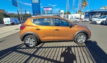 Occasion vehicule Reunion Dacia manuelle en vente à La Réunion.