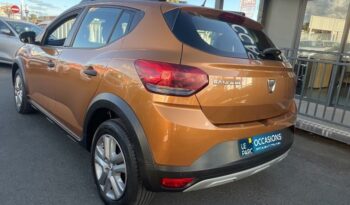 Occasion à vendre : Dacia voiture orange atacama métallisé essence tce 90ch stepway essential Reunion