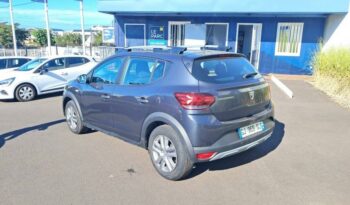 Occasion à vendre : Dacia voiture gris moonstone métallisé essence tce 90ch stepway essential Reunion