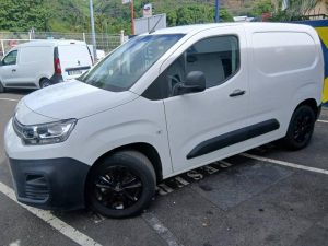 Vente Citroen Berlingo Van 750kg electrique 136ch batterie 50 kwh Leparc-gbh Comptoir Des Isles, La Reunion.