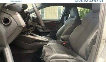 Image illustrative Berline occasion climatisation blanc glacier métallisé Reunion à saisir.