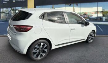 Clio occasion Reunion 1.6 e-tech hybride 140ch zen -21n, modèle 2022 à vendre.
