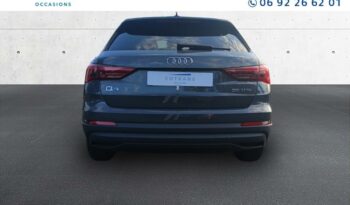 Q3 occasion Reunion 35 tfsi 150ch mild hybrid design s tronic 7, modèle 2022 à vendre.