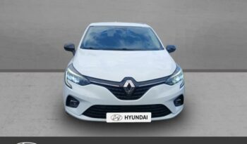 Clio occasion Reunion 1.6 e-tech hybride 140ch limited -21n, modèle 2022 à vendre.