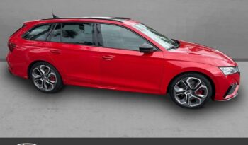 Octavia Combi occasion Reunion 2.0 tsi 245ch rs dsg7 euro6d-ap, modèle 2022 à vendre.