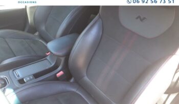 Image illustrative Berline occasion climatisation marron Reunion à saisir.