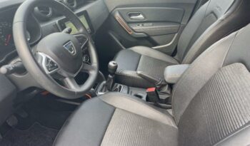 Occasion vehicule Reunion Dacia manuelle en vente à La Réunion.