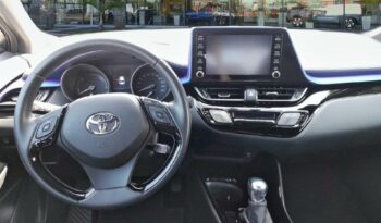 Occasion à vendre : Toyota voiture améthyste métallisé hybride : essence/electrique 1.8 hybride 122ch dynamic e-cvt Reunion