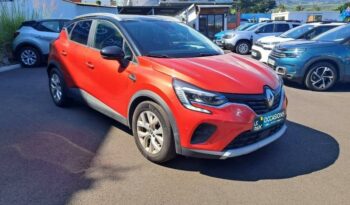 Image illustrative S.u.v. occasion climatisation rouge flamme Reunion à saisir.