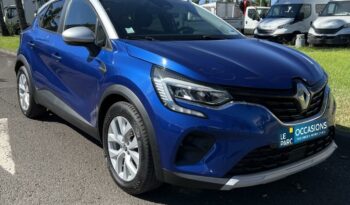 Image illustrative S.u.v. occasion climatisation bleu Reunion à saisir.