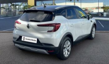 Captur occasion Reunion 1.6 e-tech hybride 145ch evolution, modèle 2022 à vendre.